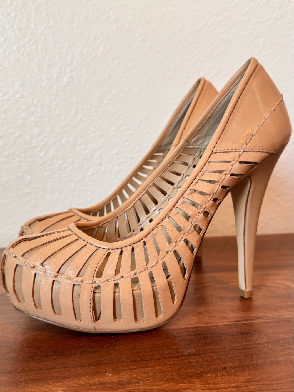 BCBGeneration NWT Nude Veg Vachetta 8.5 5" High Heel Shoes 8.5 M